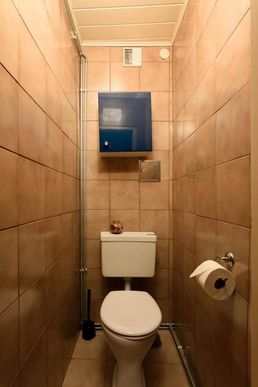Apartment Zentral Direkt An U-Bahn Station เวียนนา ภายนอก รูปภาพ